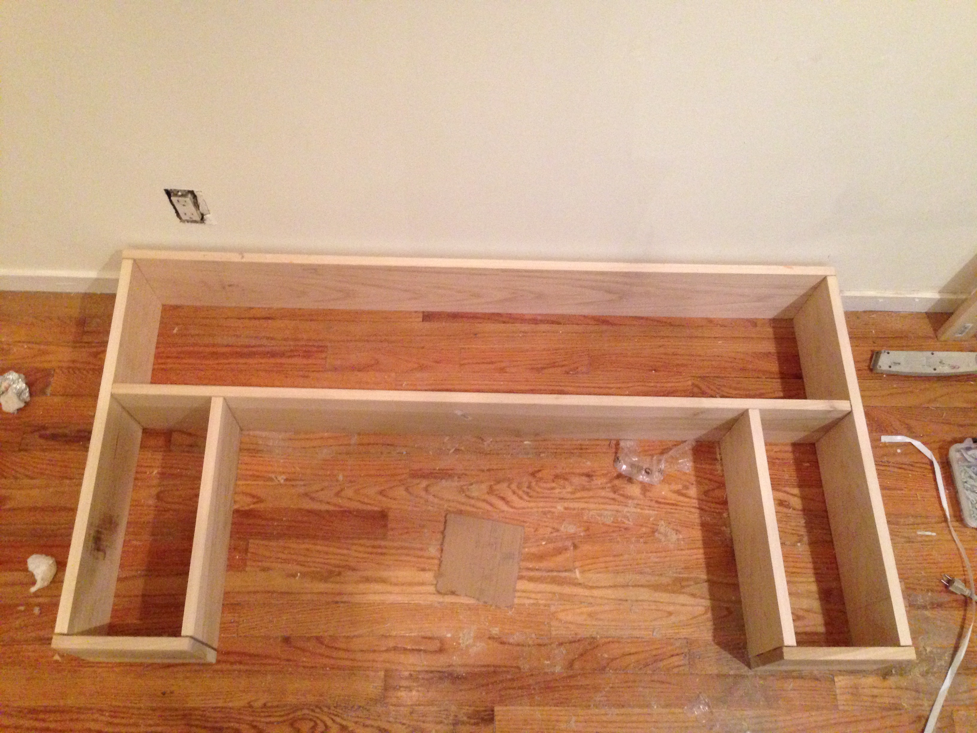 Poplar Wall Shelf + TV Frame